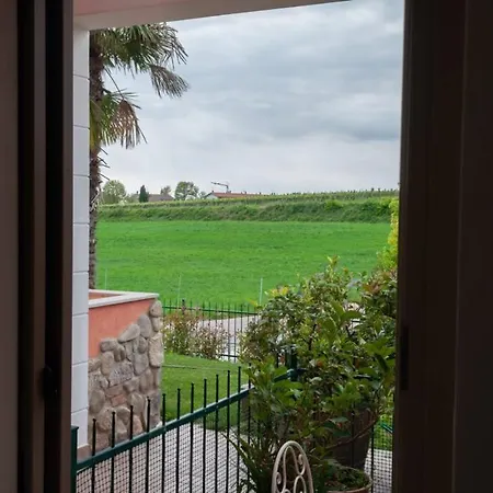 La Casetta, Nel Verde A Appartamento *